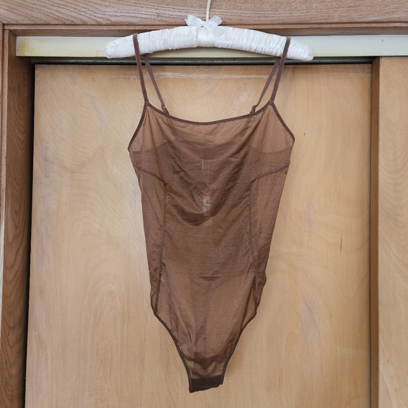 NWT Skims Glissenette Scoop Bodysuit in Jasper (SOLD OUT SIZE) - Picture 4 of 5